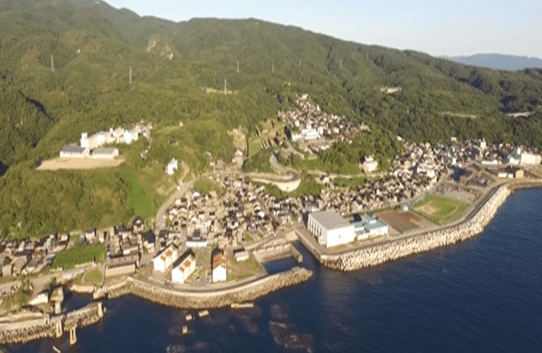 佐渡島(さど)の金山