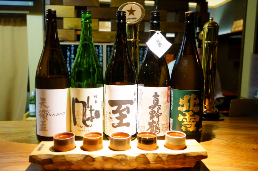 佐渡の5蔵の日本酒が1つのお店で楽しめる！ホテルから徒歩5分圏内のお店をはしごする旅@金井／佐渡市