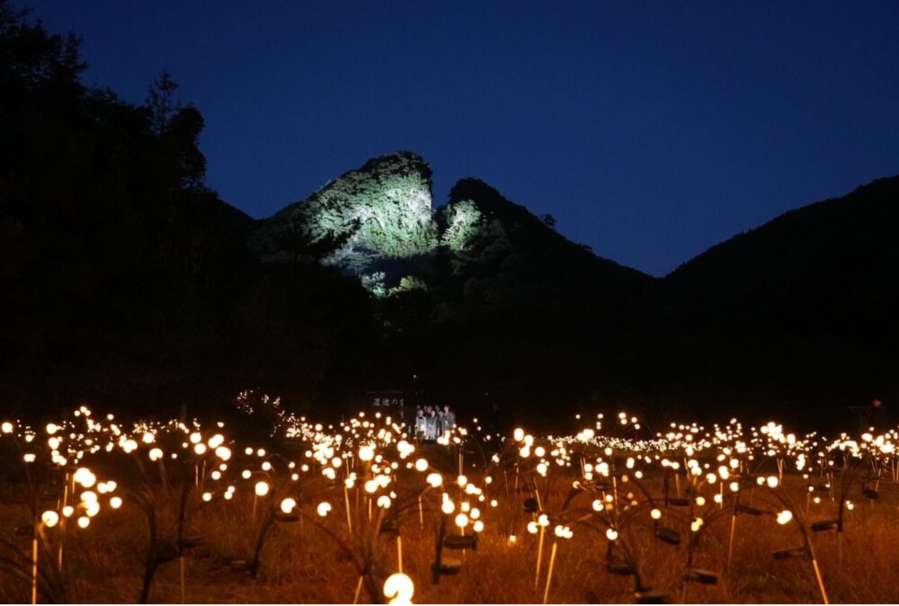 蜷川実花 with EiM『Pulse of Lives』 開催！世界遺産の「佐渡島の金山」を舞台にした特別なアート体験